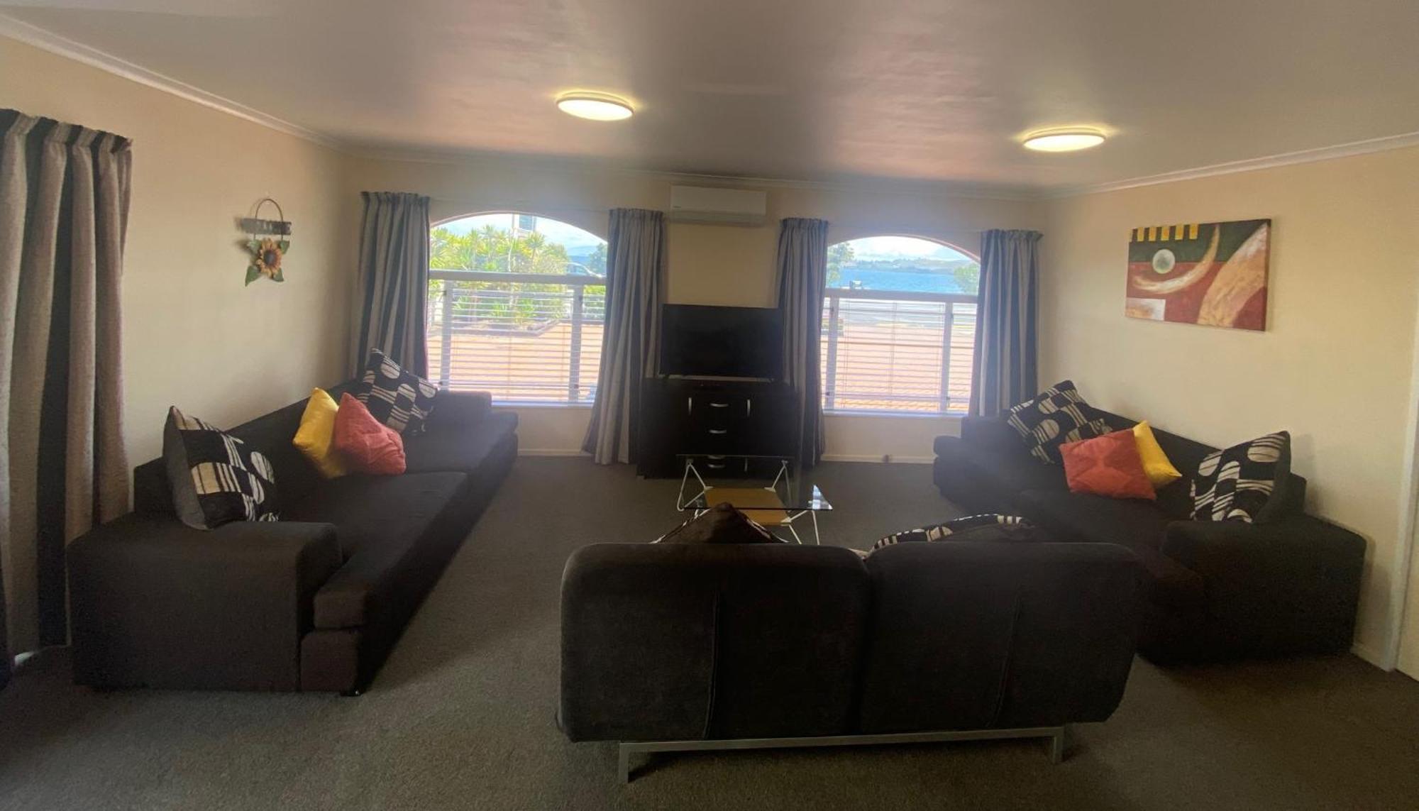 Lakeside Taupo Motel Buitenkant foto