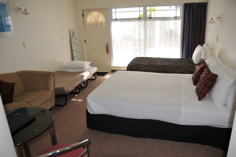 Lakeside Taupo Motel Buitenkant foto